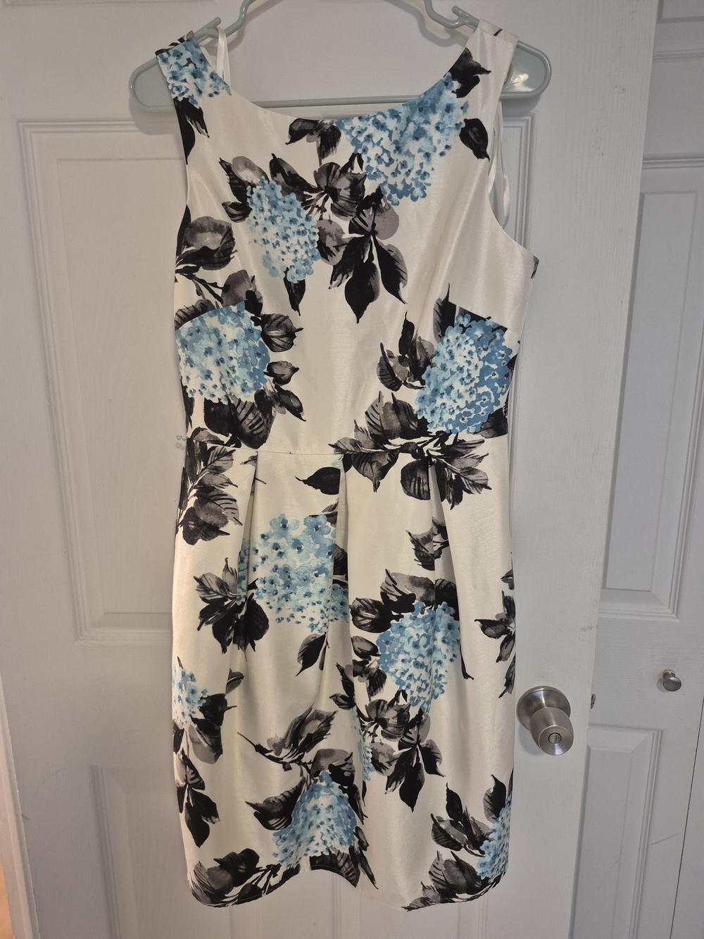 "Sale"  Beautiful Sleeveless Cream Midi Dress with Blue Floral Print
